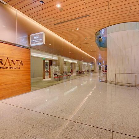 Niranta Transit Hotel Terminal 2 Arrivals/Landside Мумбаи Экстерьер фото